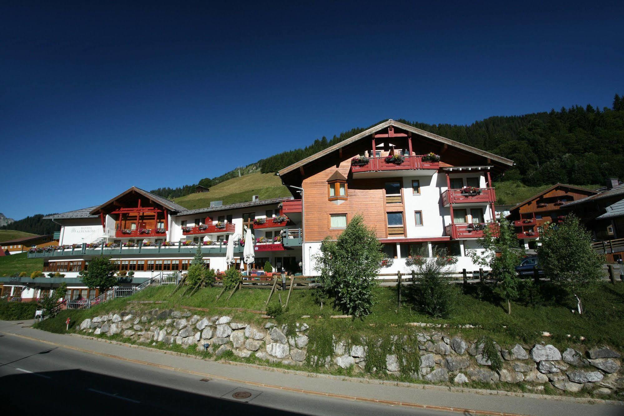 Ifa Alpenrose Hotel Kleinwalsertal Mittelberg Exterior photo